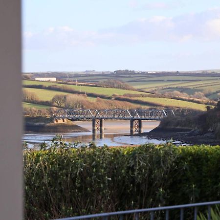 Holiday Home With Estuary Views, Parking & Balcony パドストウ エクステリア 写真